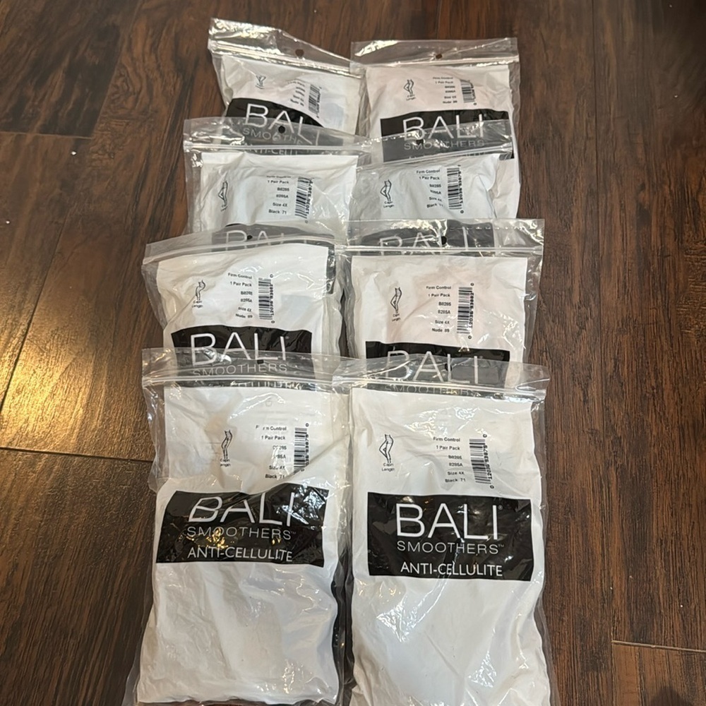 Bali Smoothers Firm Control Anti-cellulite Capri Length Black and Beige Size 4X